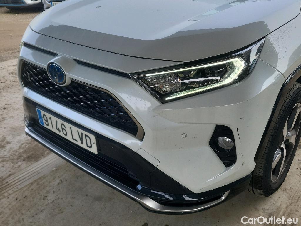  Toyota  RAV4 TOYOTA  / 2018 / 5P / todoterreno 2.5l PLUG-IN 300PH (e-CVT) Advance #15