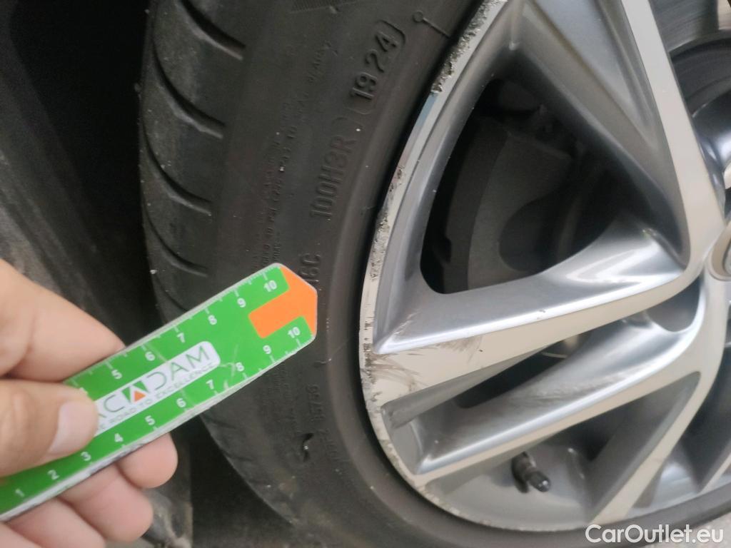  Lexus  IS LEXUS  / 2016 / 4P / sedán 2.5 300h Executive #12