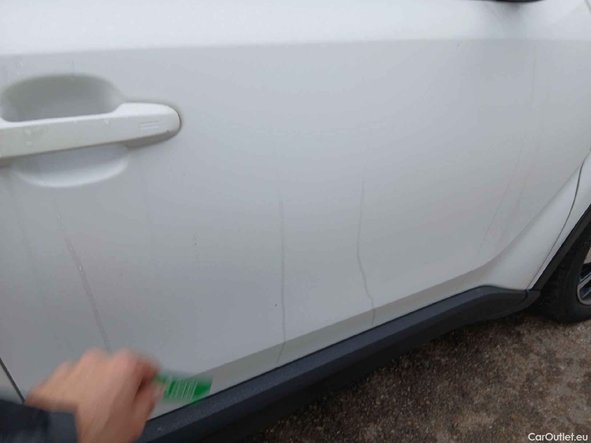  Toyota  C-HR TOYOTA  / 2019 / 5P / todoterreno 2.0 180H Advance #18