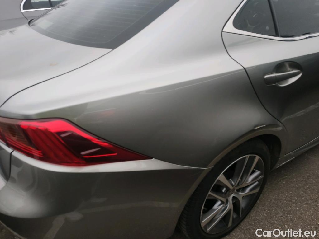  Lexus  IS LEXUS  / 2016 / 4P / sedán 2.5 300h Executive #1