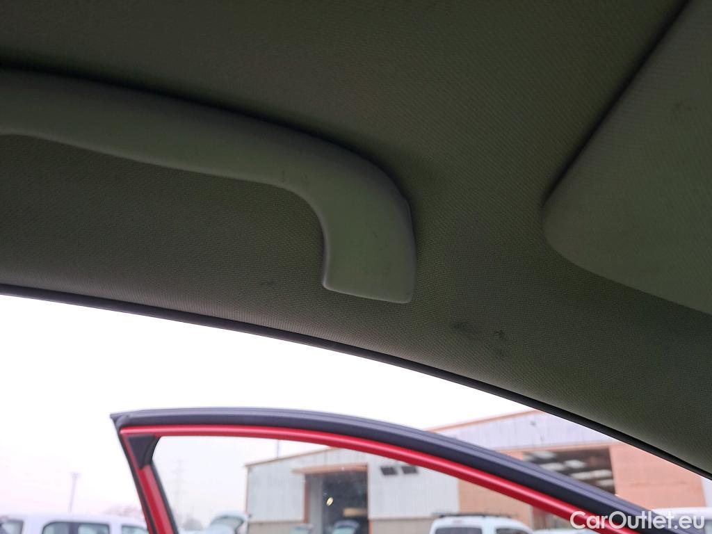  Land Rover  Discovery SUBARU XV / 2013 / 5P / todoterreno 2.0i Hybrid CVT Executive Plus #5