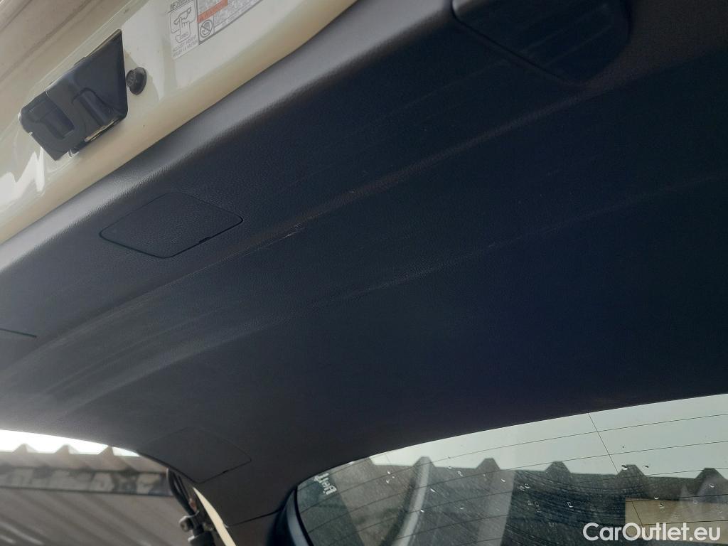  Toyota  RAV4 TOYOTA  / 2018 / 5P / todoterreno 2.5l PLUG-IN 300PH (e-CVT) Advance #9