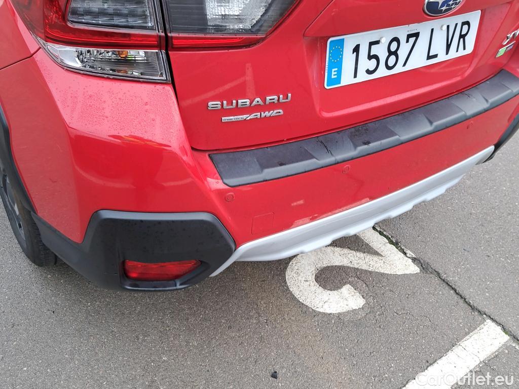  Land Rover  Discovery SUBARU XV / 2013 / 5P / todoterreno 2.0i Hybrid CVT Executive Plus #15