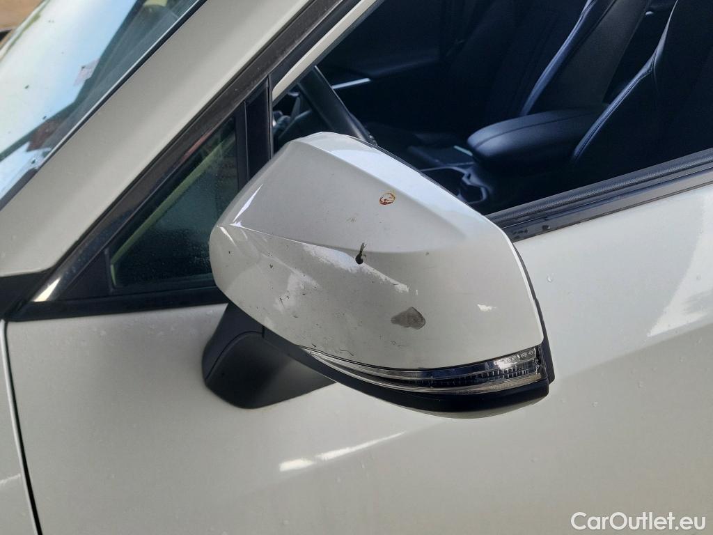  Toyota  RAV4 TOYOTA  / 2018 / 5P / todoterreno 2.5l PLUG-IN 300PH (e-CVT) Advance #23