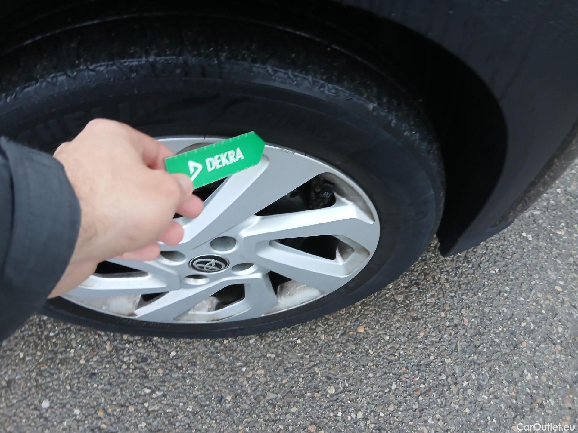  Toyota  Aygo X TOYOTA  Cross / 2022 / 5P / todoterreno 1.0 VVT-I 72CV Play #21