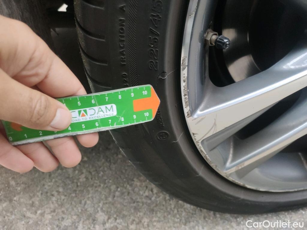  Lexus  IS LEXUS  / 2016 / 4P / sedán 2.5 300h Executive #10