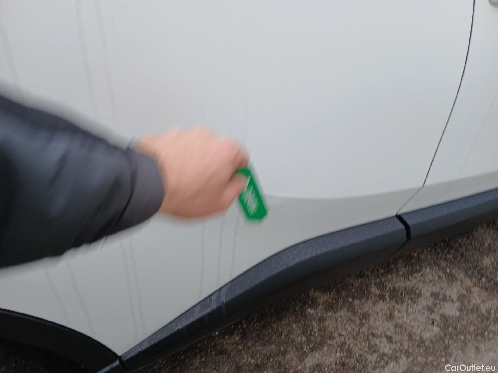  Toyota  C-HR TOYOTA  / 2019 / 5P / todoterreno 2.0 180H Advance #15