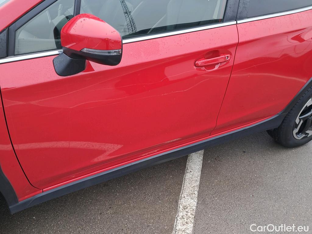  Land Rover  Discovery SUBARU XV / 2013 / 5P / todoterreno 2.0i Hybrid CVT Executive Plus #7