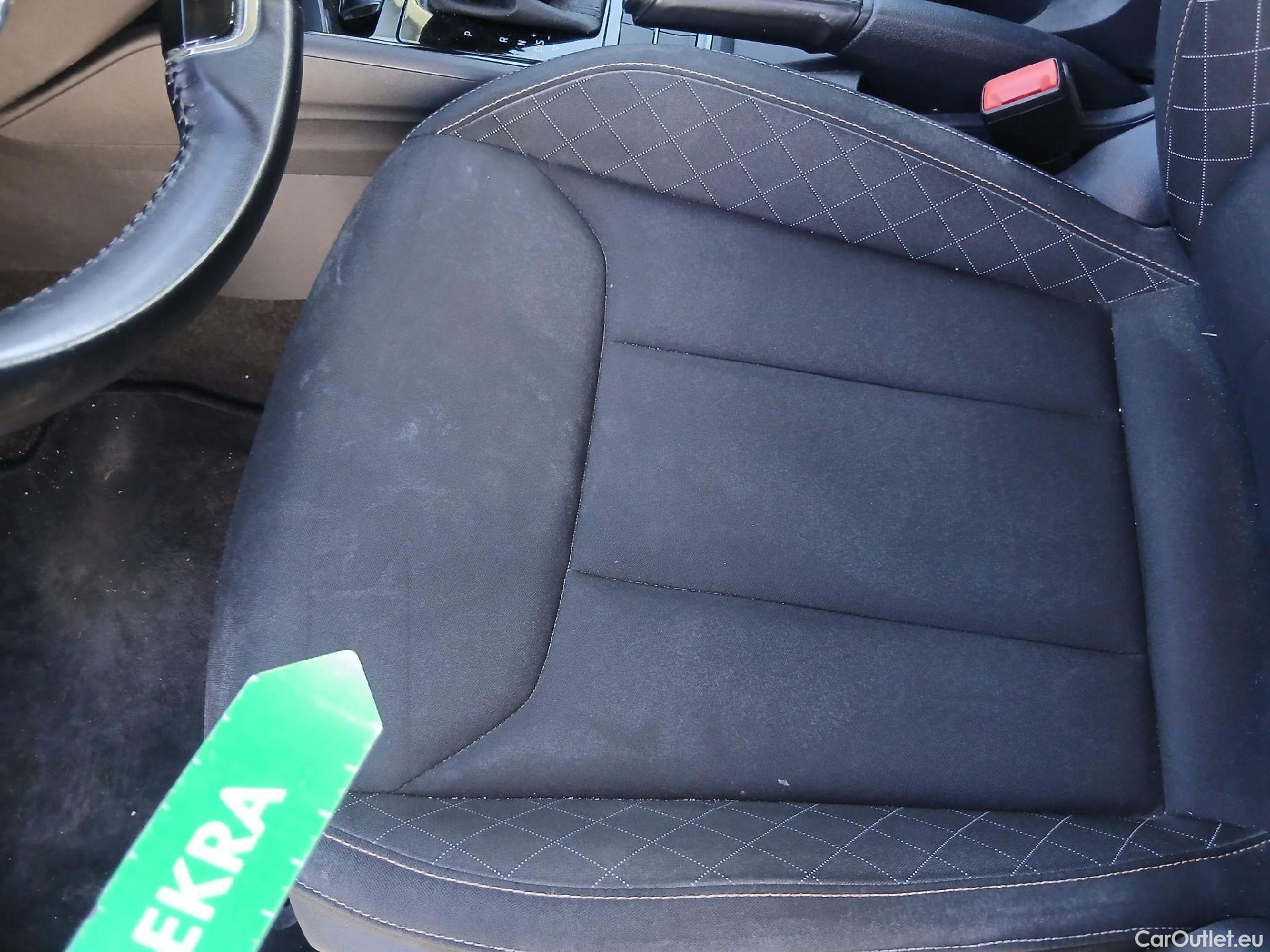  Skoda  KAMIQ SKODA  1.0 TSI 81kW (110CV) DSG Ambition (CX) #17