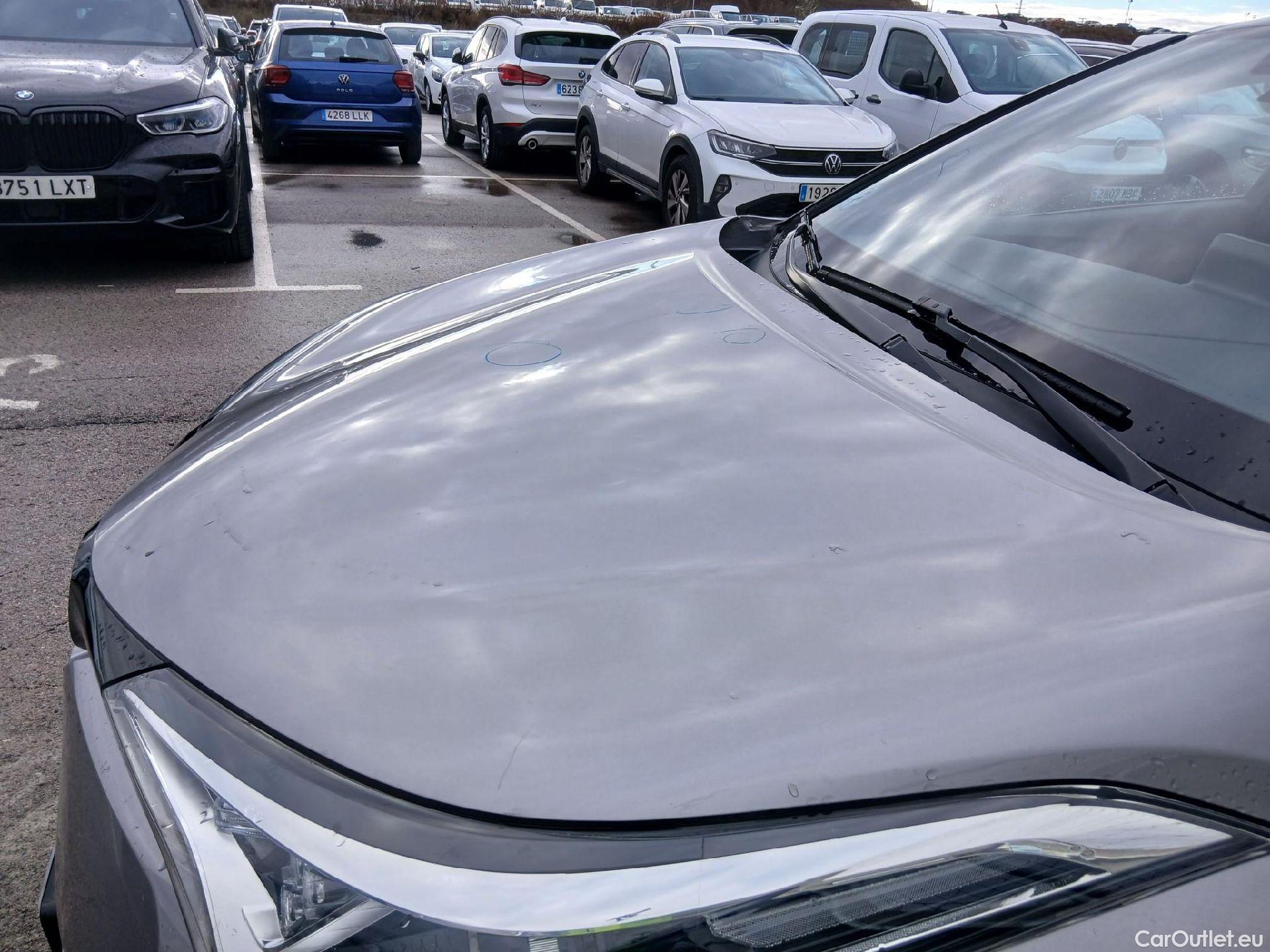  Toyota  C-HR TOYOTA  / 2016 / 5P / todoterreno 1.8 125H Advance (CX) #18