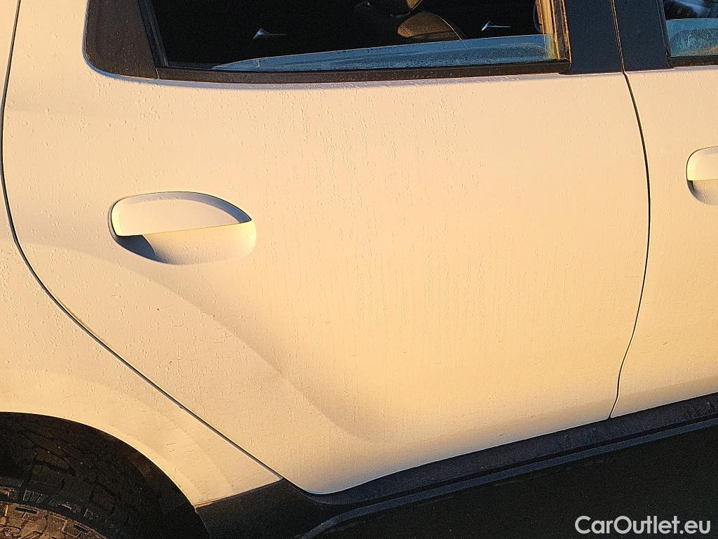  Dacia  Duster DACIA  / 2018 / 5P / todoterreno Comfort Bl. dCi 85kW(115CV) 4X2 #5