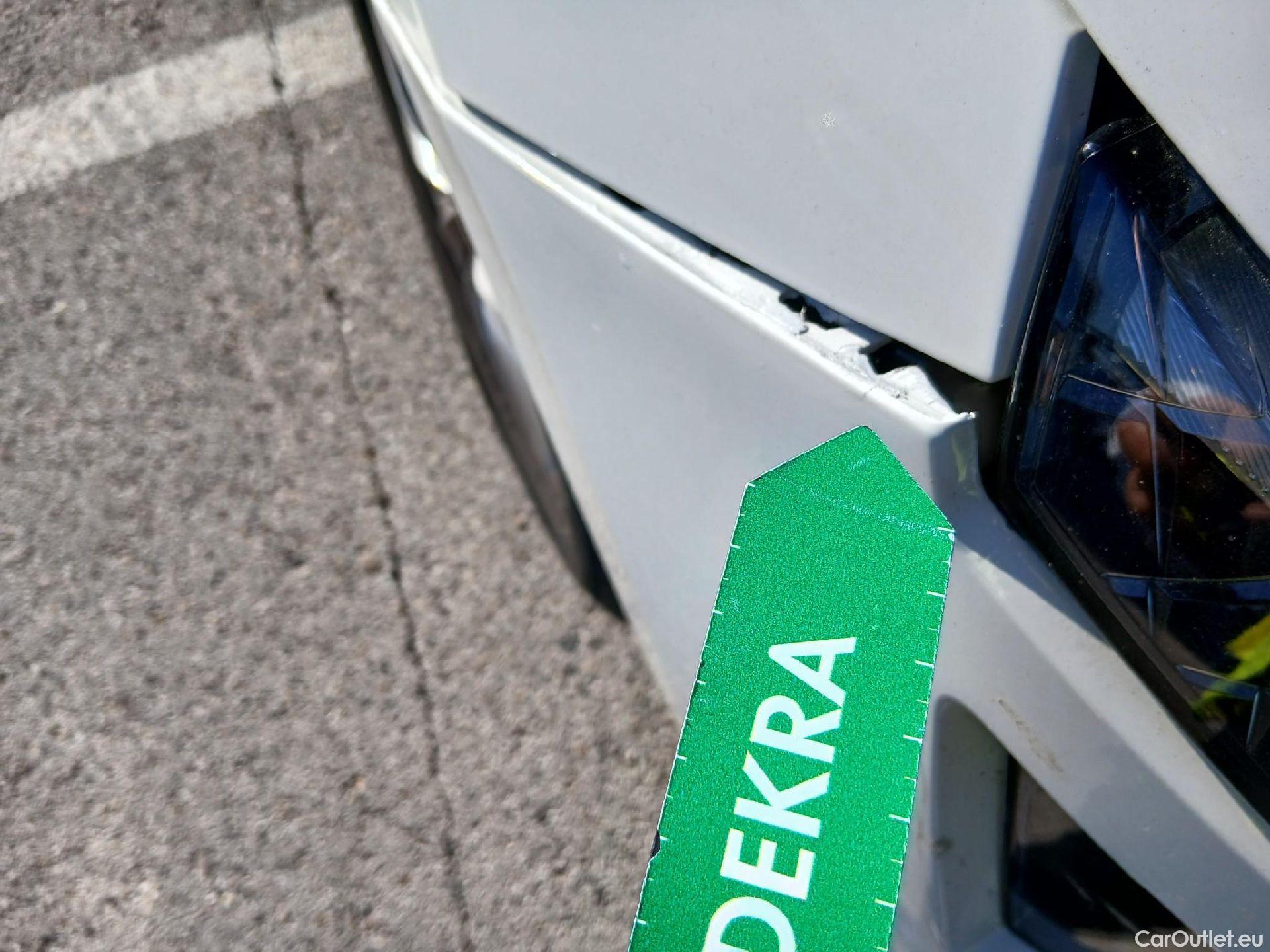  Skoda  KAMIQ SKODA  1.0 TSI 81kW (110CV) DSG Ambition (CX) #6