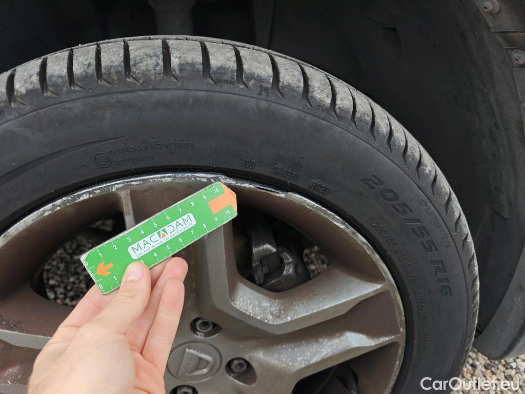  Dacia  Sandero DACIA  / 2016 / 5P / berlina con portón Stepway Essential Blue dCi 70kW (95CV) #43