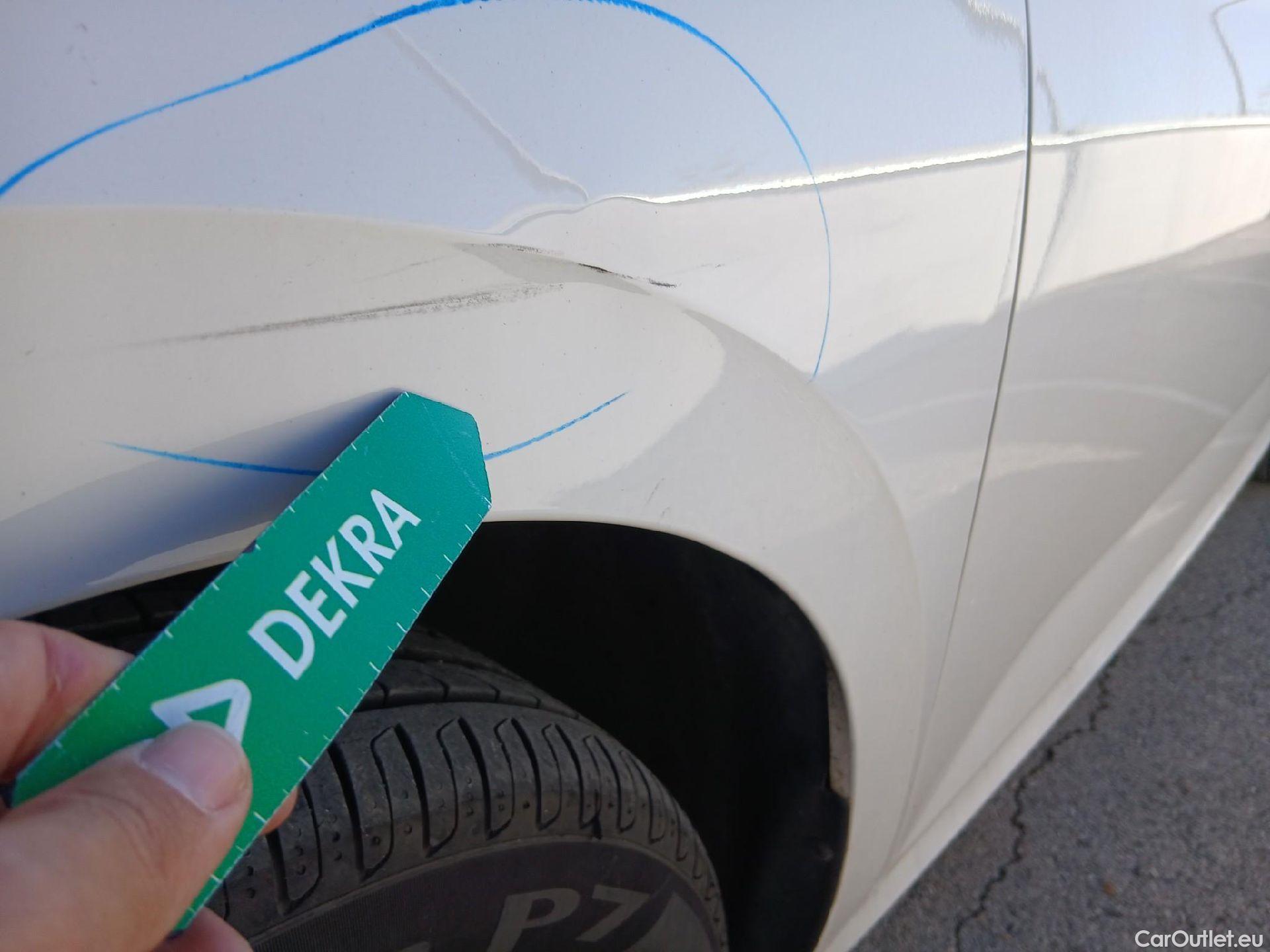  Skoda  KAMIQ SKODA  1.0 TSI 81kW (110CV) DSG Ambition (CX) #9