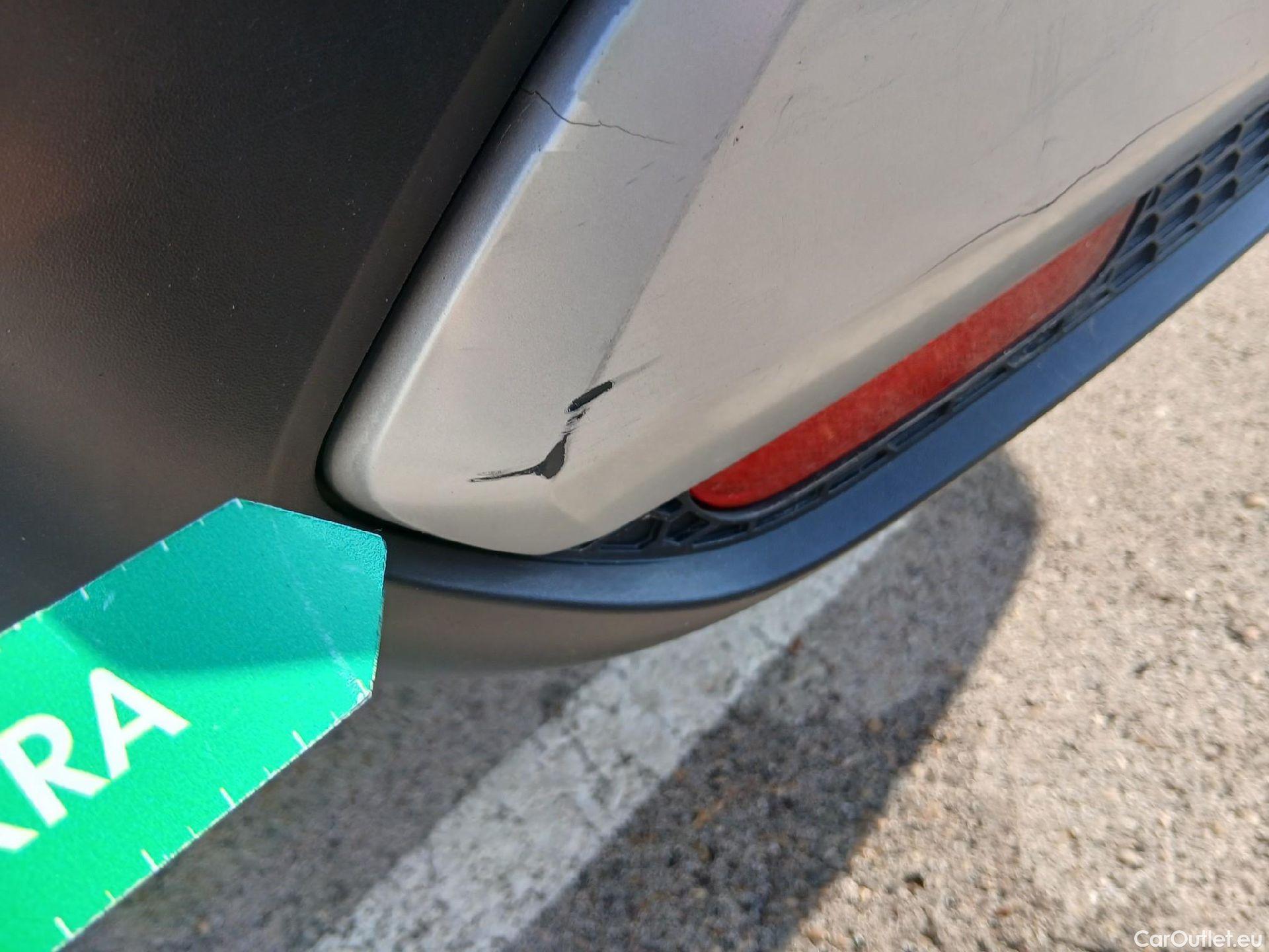  Nissan  Qashqai NISSAN  / 2021 / 5P / todoterreno DIG-T 103kW N-Connecta (Skyline Pack) #17