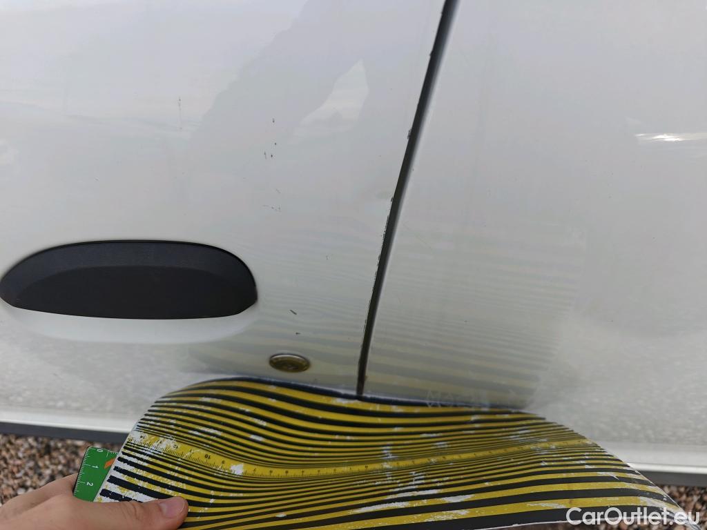  Dacia  Sandero DACIA  / 2016 / 5P / berlina con portón Stepway Essential Blue dCi 70kW (95CV) #5