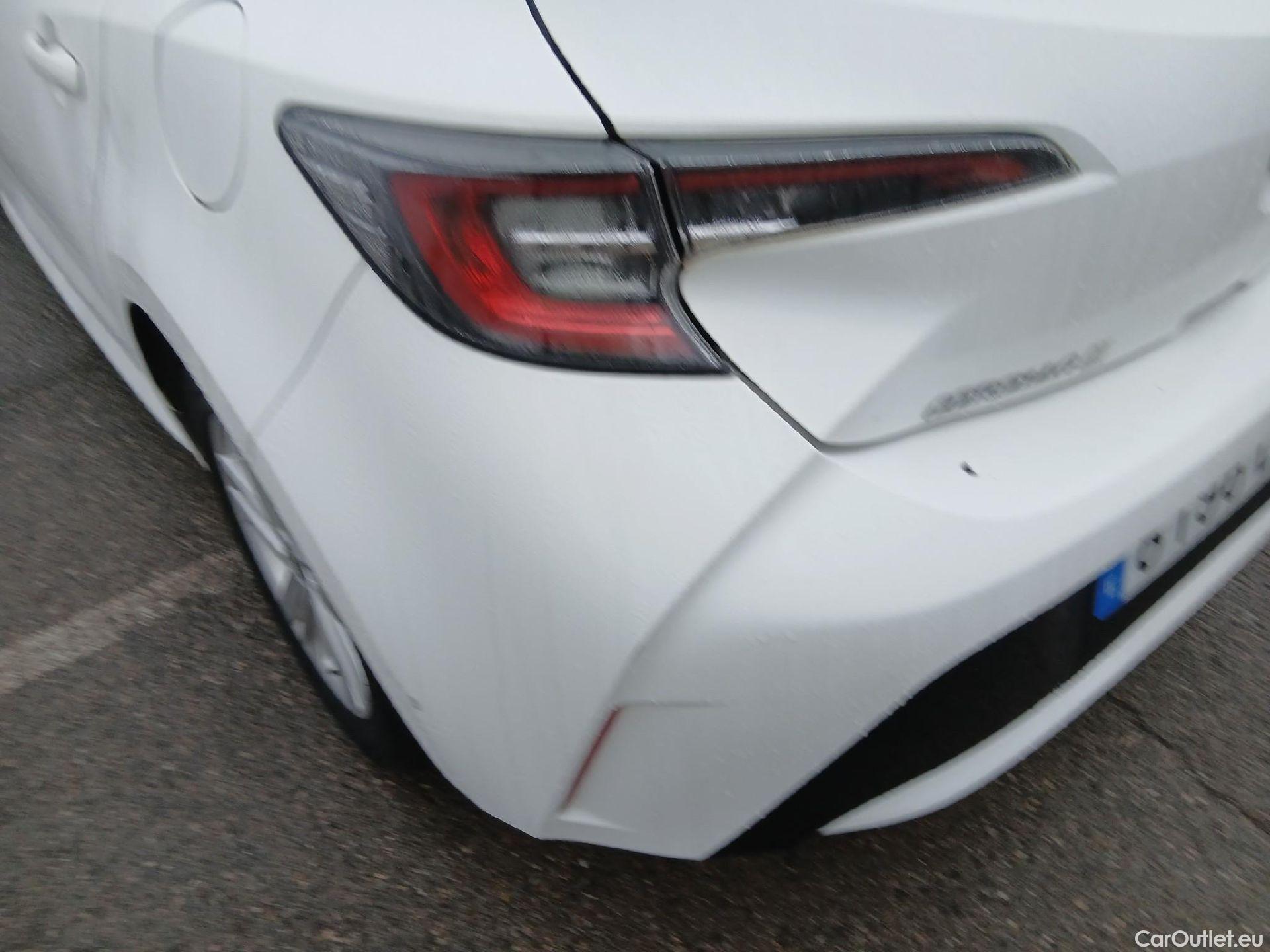  Toyota  Corolla TOYOTA  1.8 125H ACTIVE TECH E-CVT #15