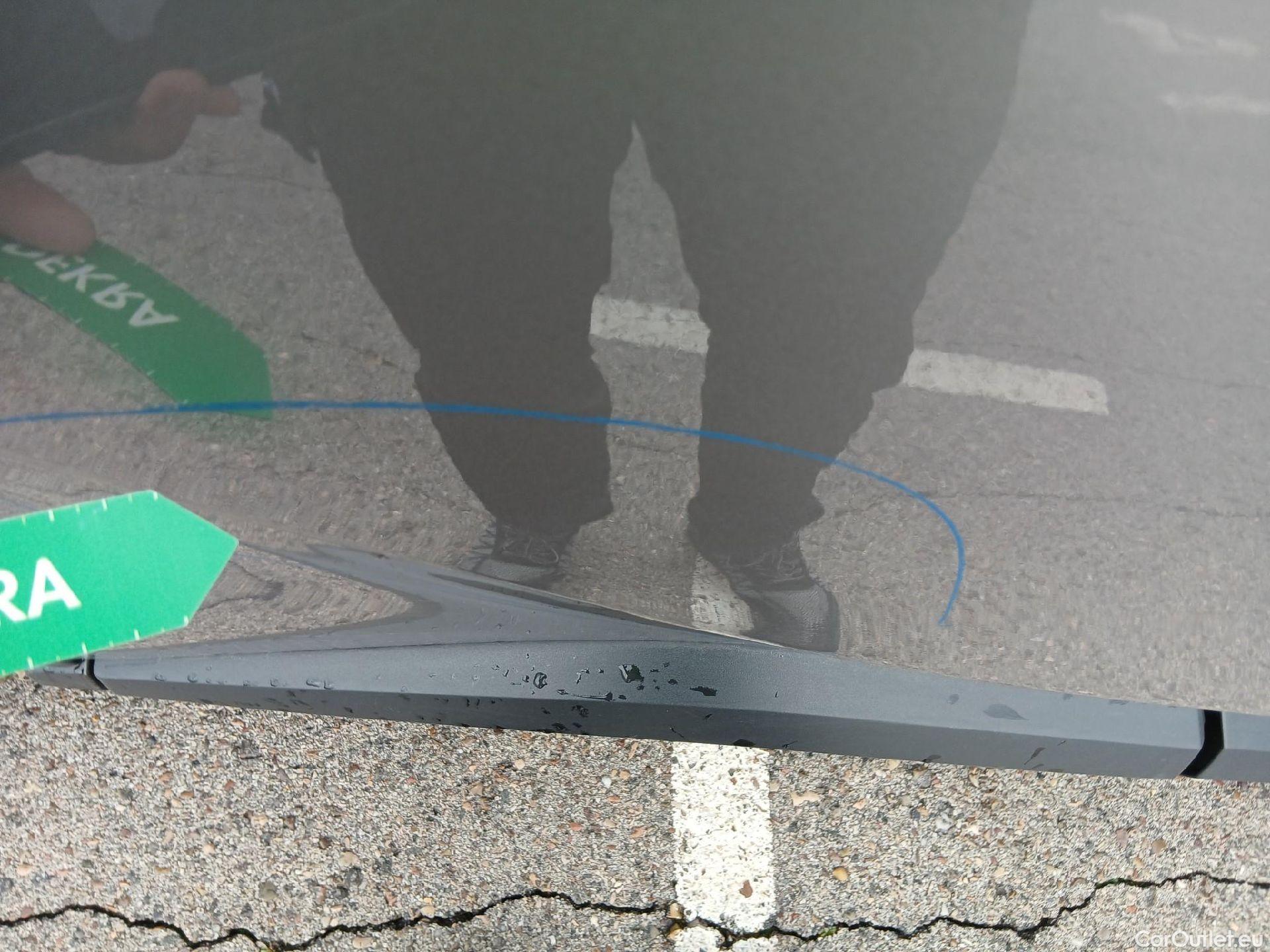  Toyota  C-HR TOYOTA  / 2016 / 5P / todoterreno 1.8 125H Advance (CX) #35