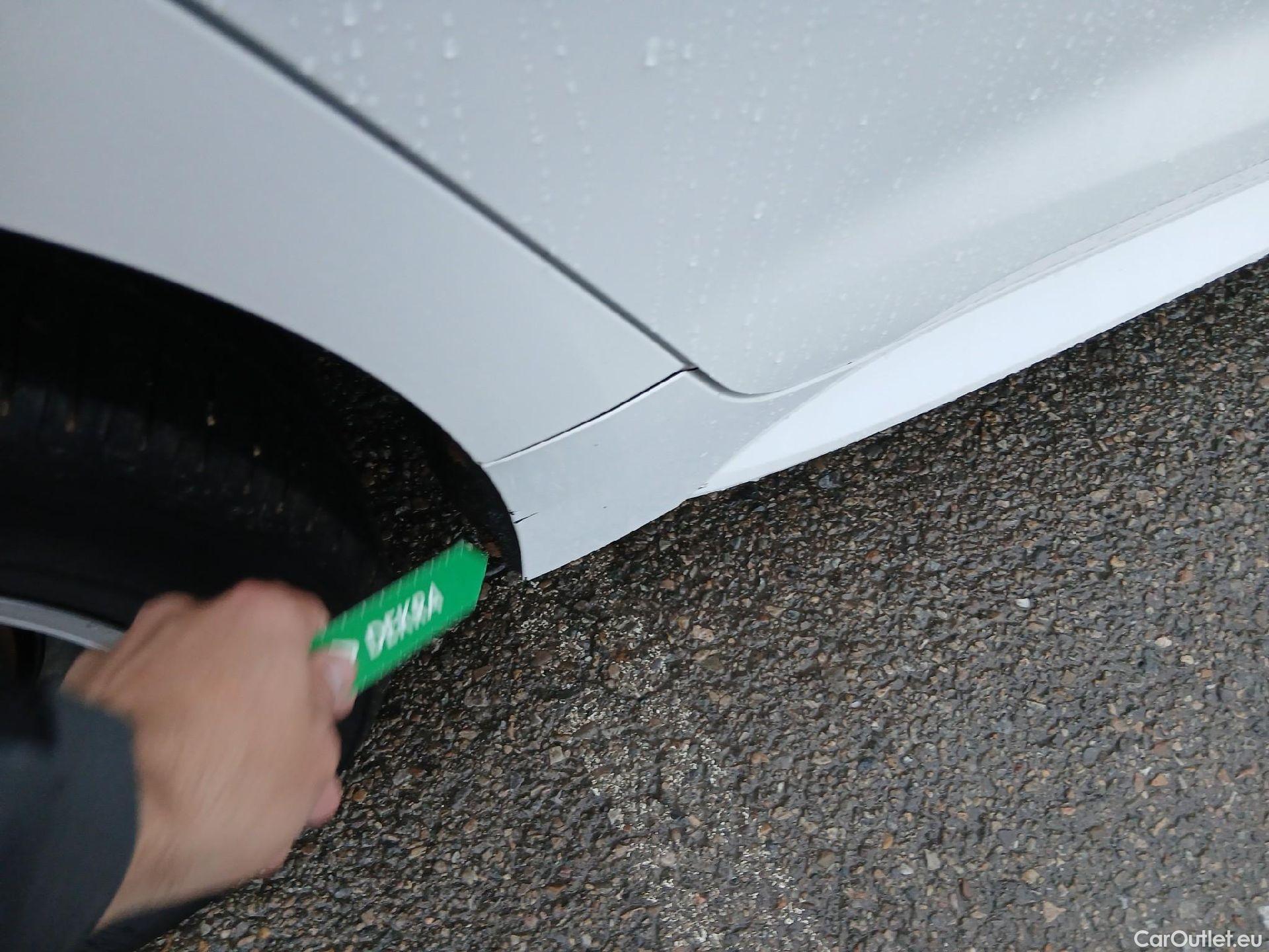  Toyota  Corolla TOYOTA  1.8 125H ACTIVE TECH E-CVT #17