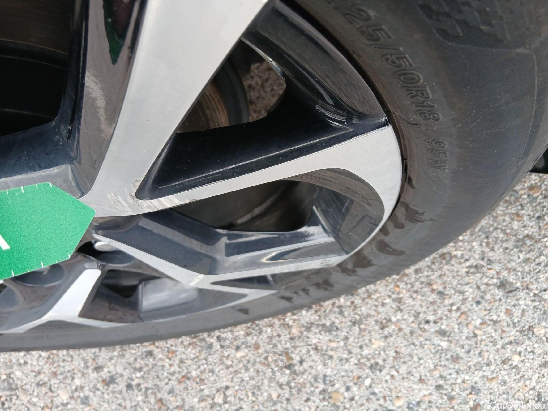  Toyota  C-HR TOYOTA  / 2016 / 5P / todoterreno 1.8 125H Advance (CX) #7