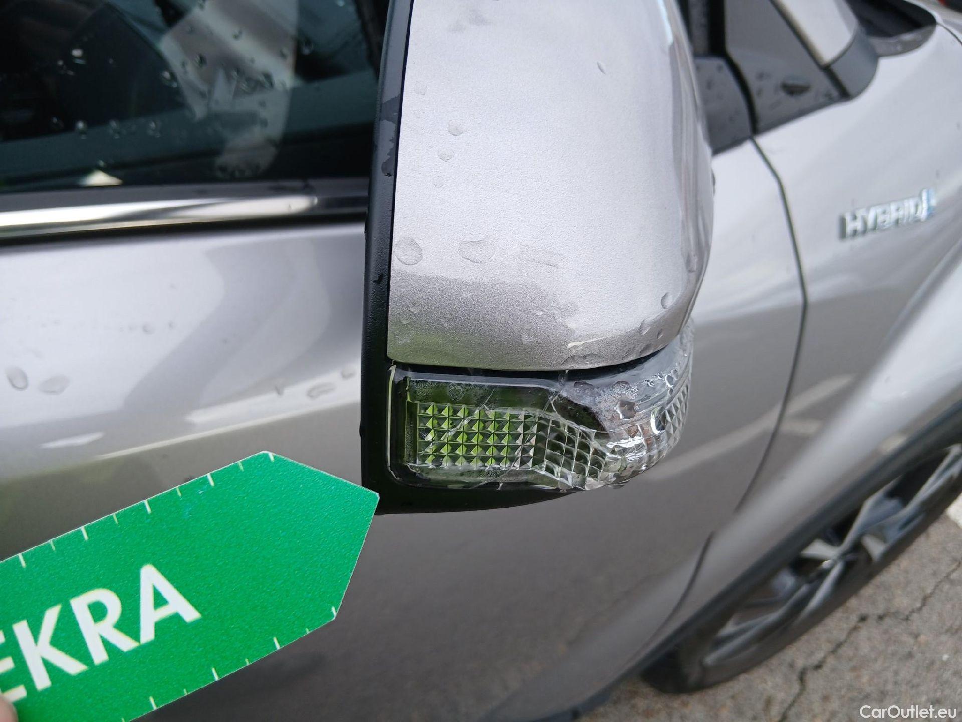  Toyota  C-HR TOYOTA  / 2016 / 5P / todoterreno 1.8 125H Advance (CX) #36