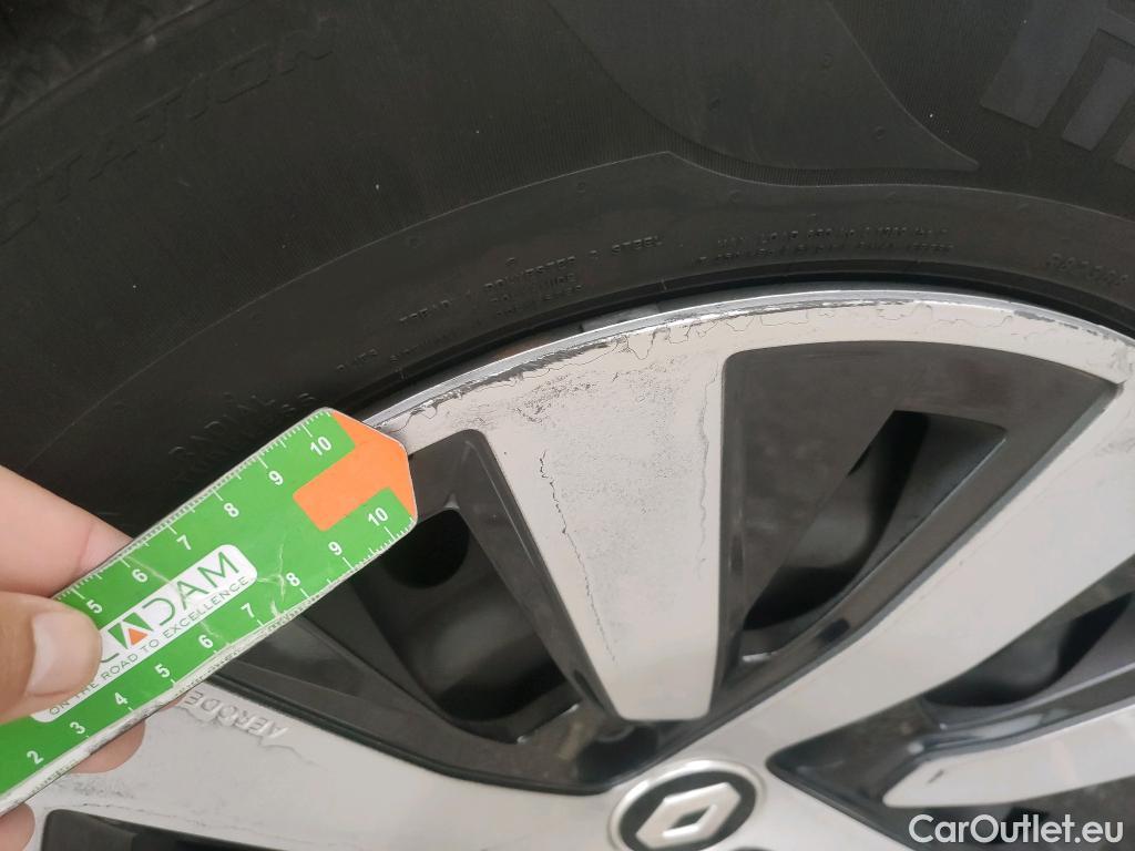  Renault  Clio RENAULT  / 2019 / 5P / berlina con portón Equilibre Blue dCi 74kW (100CV) #28