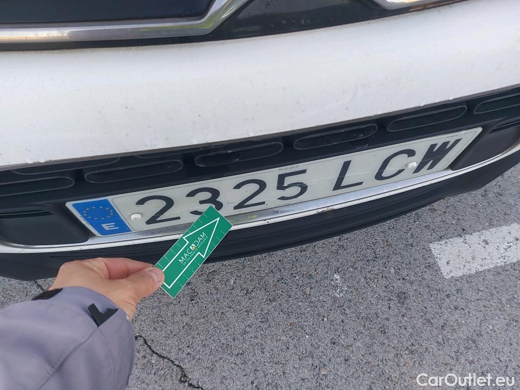  Citroen  C4 Cactus CITROEN  / 2018 / 5P / berlina con portón PureTech 81KW (110CV) S&S Shine (CX) #10