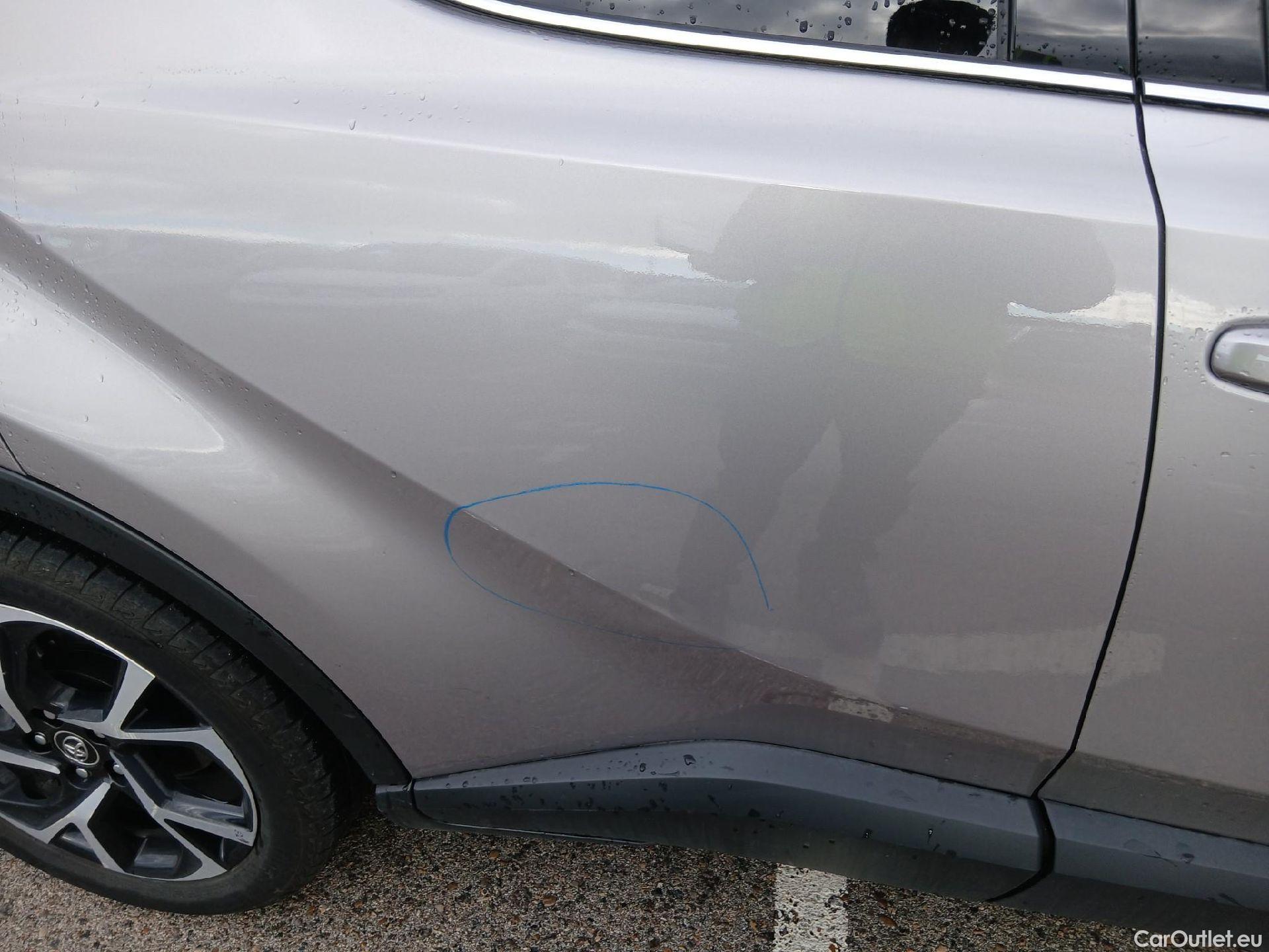  Toyota  C-HR TOYOTA  / 2016 / 5P / todoterreno 1.8 125H Advance (CX) #34