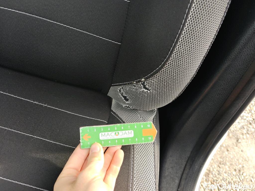  Dacia  Sandero DACIA  / 2016 / 5P / berlina con portón Stepway Essential Blue dCi 70kW (95CV) #18