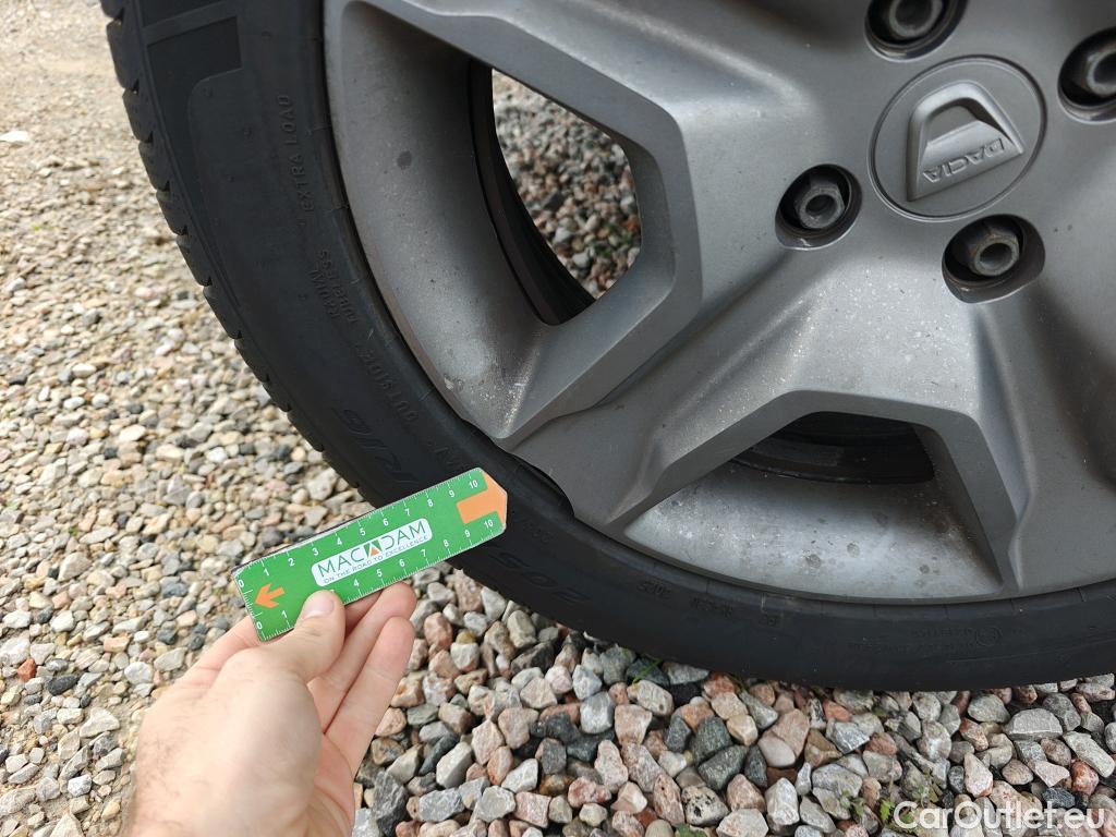  Dacia  Sandero DACIA  / 2016 / 5P / berlina con portón Stepway Essential Blue dCi 70kW (95CV) #41