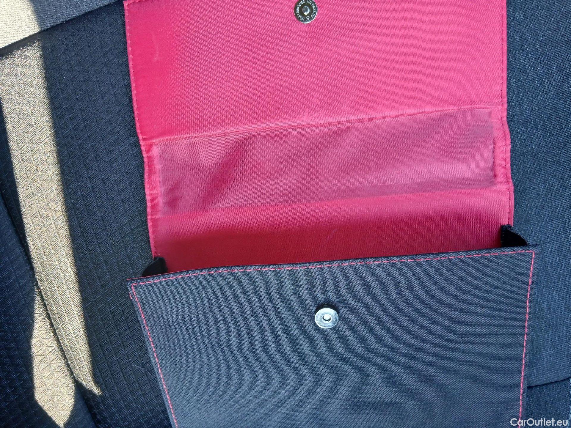  Nissan  Qashqai NISSAN  / 2021 / 5P / todoterreno DIG-T 103kW N-Connecta (Skyline Pack) #2