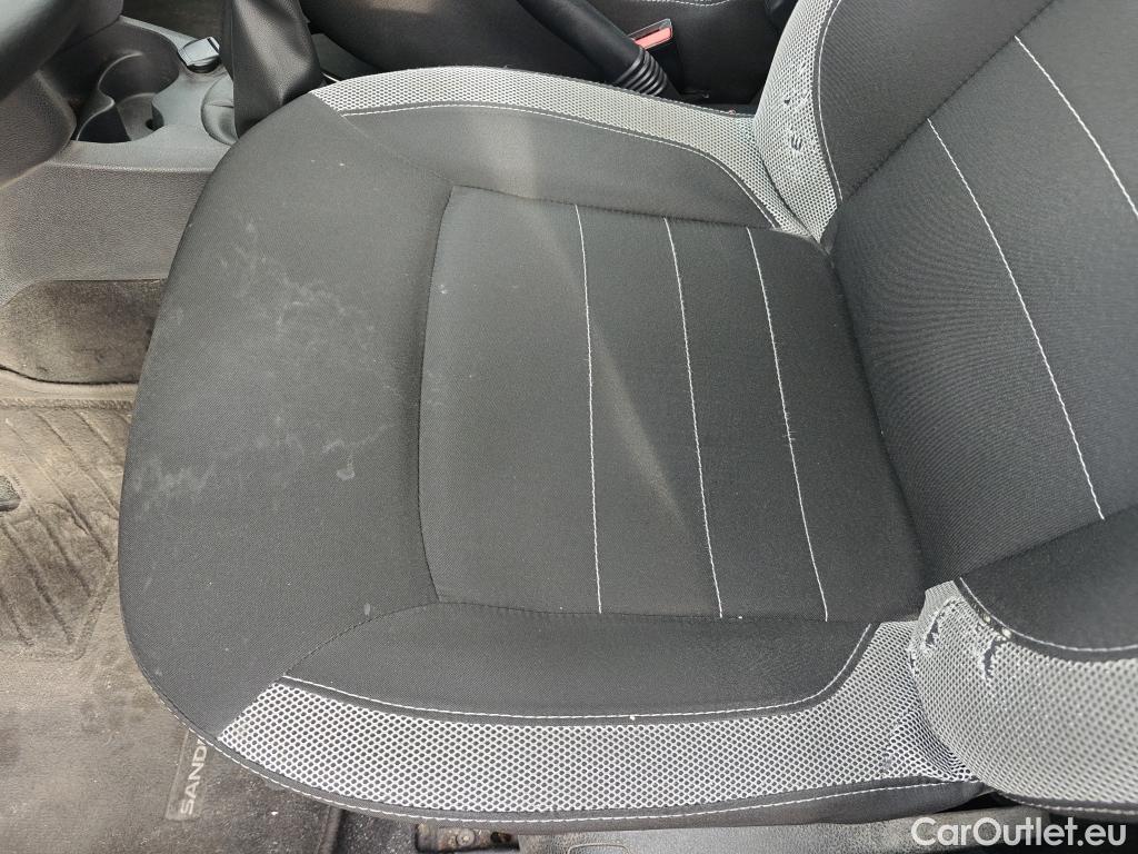  Dacia  Sandero DACIA  / 2016 / 5P / berlina con portón Stepway Essential Blue dCi 70kW (95CV) #22