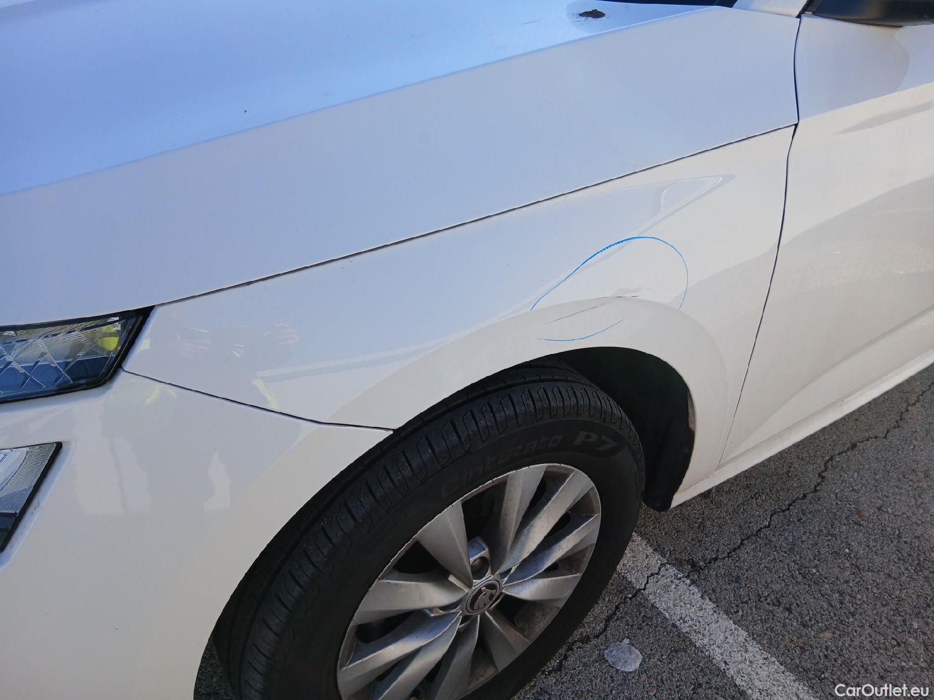  Skoda  KAMIQ SKODA  1.0 TSI 81kW (110CV) DSG Ambition (CX) #8