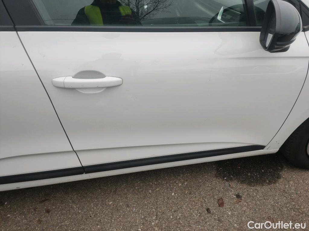  Renault  Clio RENAULT  / 2019 / 5P / berlina con portón Equilibre Blue dCi 74kW (100CV) #1