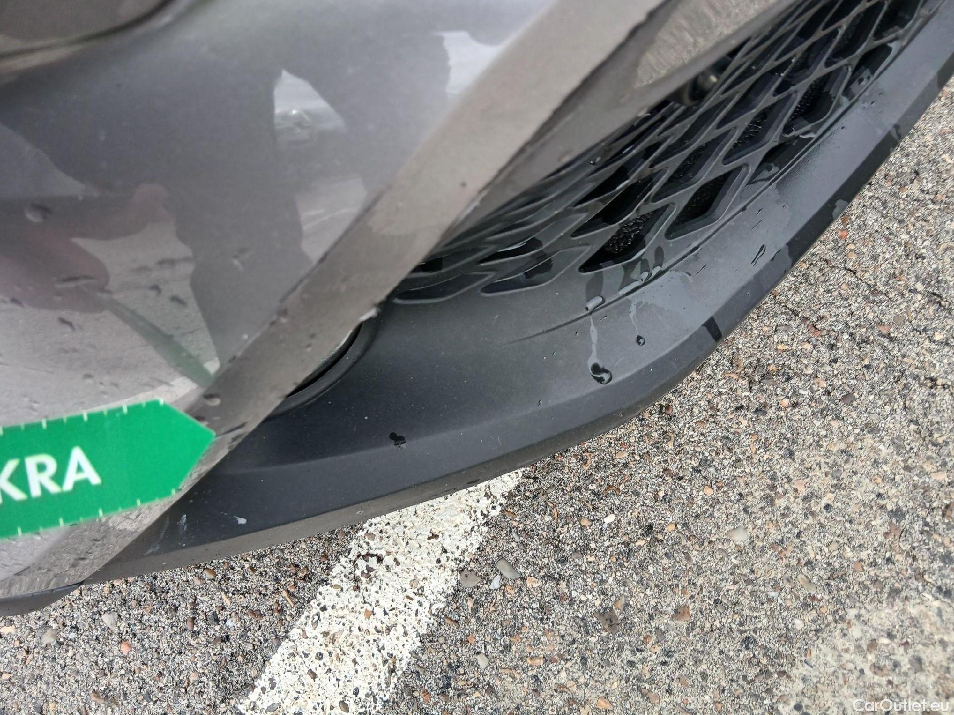  Toyota  C-HR TOYOTA  / 2016 / 5P / todoterreno 1.8 125H Advance (CX) #12