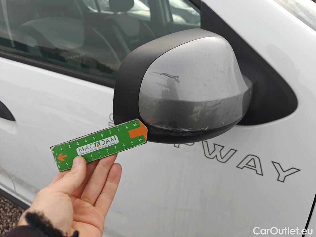  Dacia  Sandero DACIA  / 2016 / 5P / berlina con portón Stepway Essential Blue dCi 70kW (95CV) #62