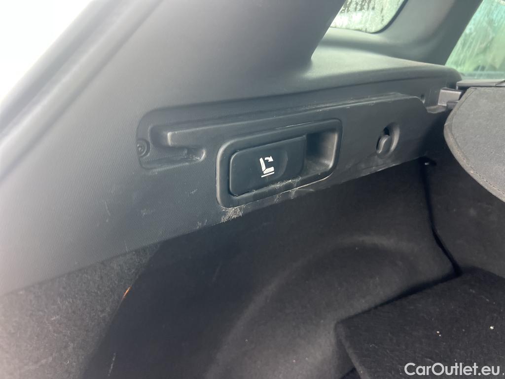  Renault  Kadjar RENAULT  / 2019 / 5P / crossover Zen GPF TCe 103kW (140CV) EDC #16