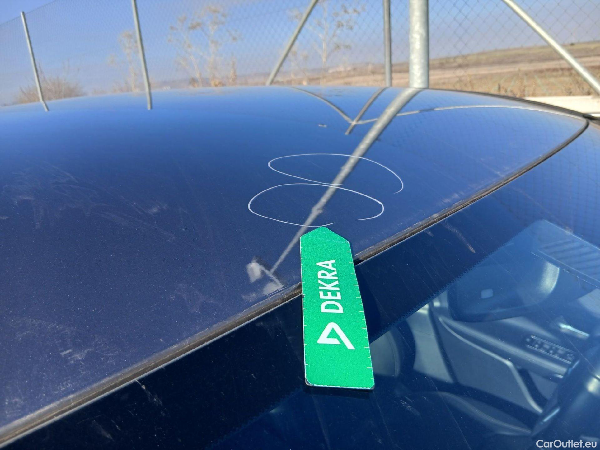  Mercedes  A-Klasse MERCEDES-BENZ Clase A / 2018 / 4P / sedán Sedán A 250 e #49