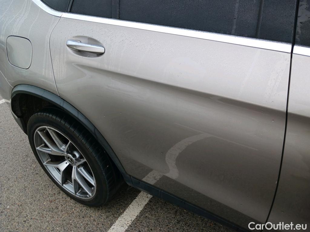  Mercedes  G-Klasee MERCEDES-BENZ GLC Coupé / 2019 / 5P / coupé GLC 300 de 4MATIC #18