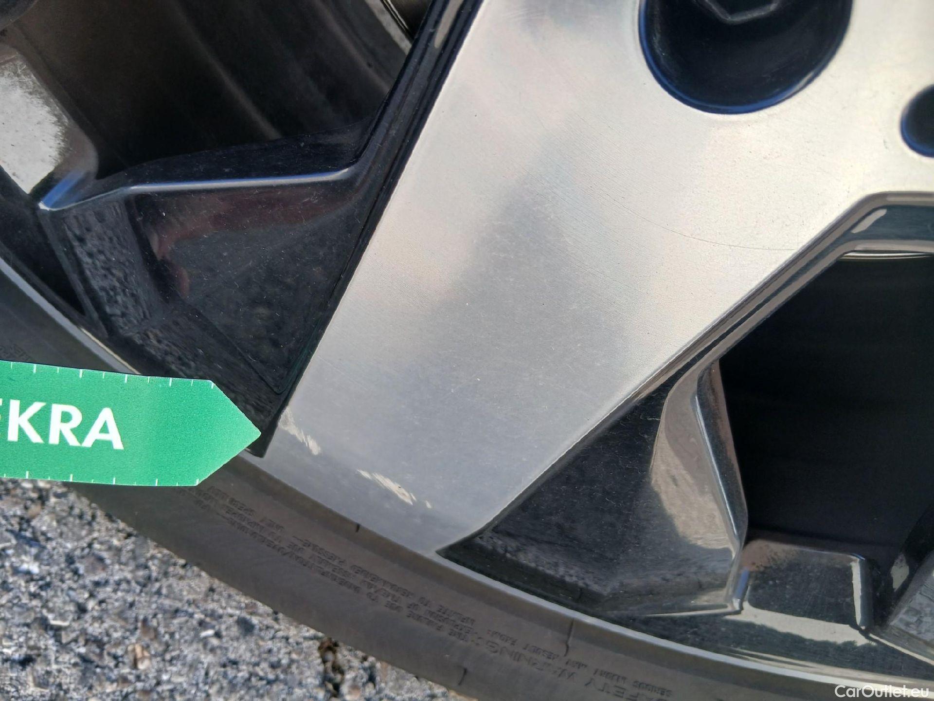  Mercedes  GLB MERCEDES-BENZ  / 2019 / 5P / todoterreno 2.0  200 D DCT 110KW (150CV) #2