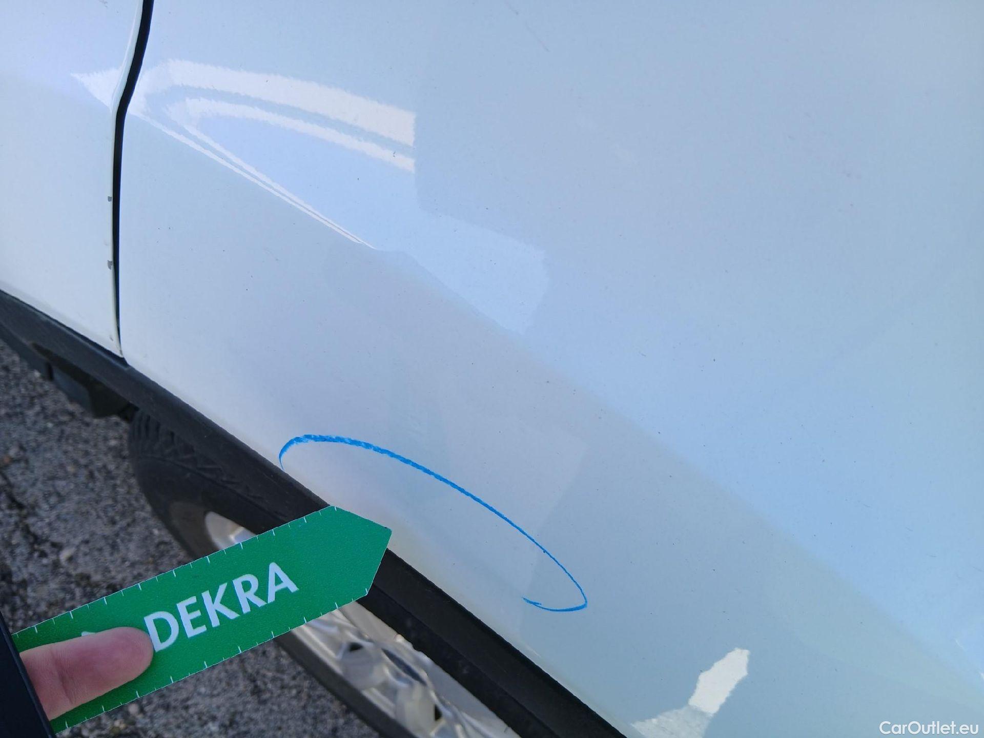  Ford  Kuga FORD  / 2016 / 5P / todoterreno 1.5 EcoBoost 88kW 4x2 Trend+ (CX) #8