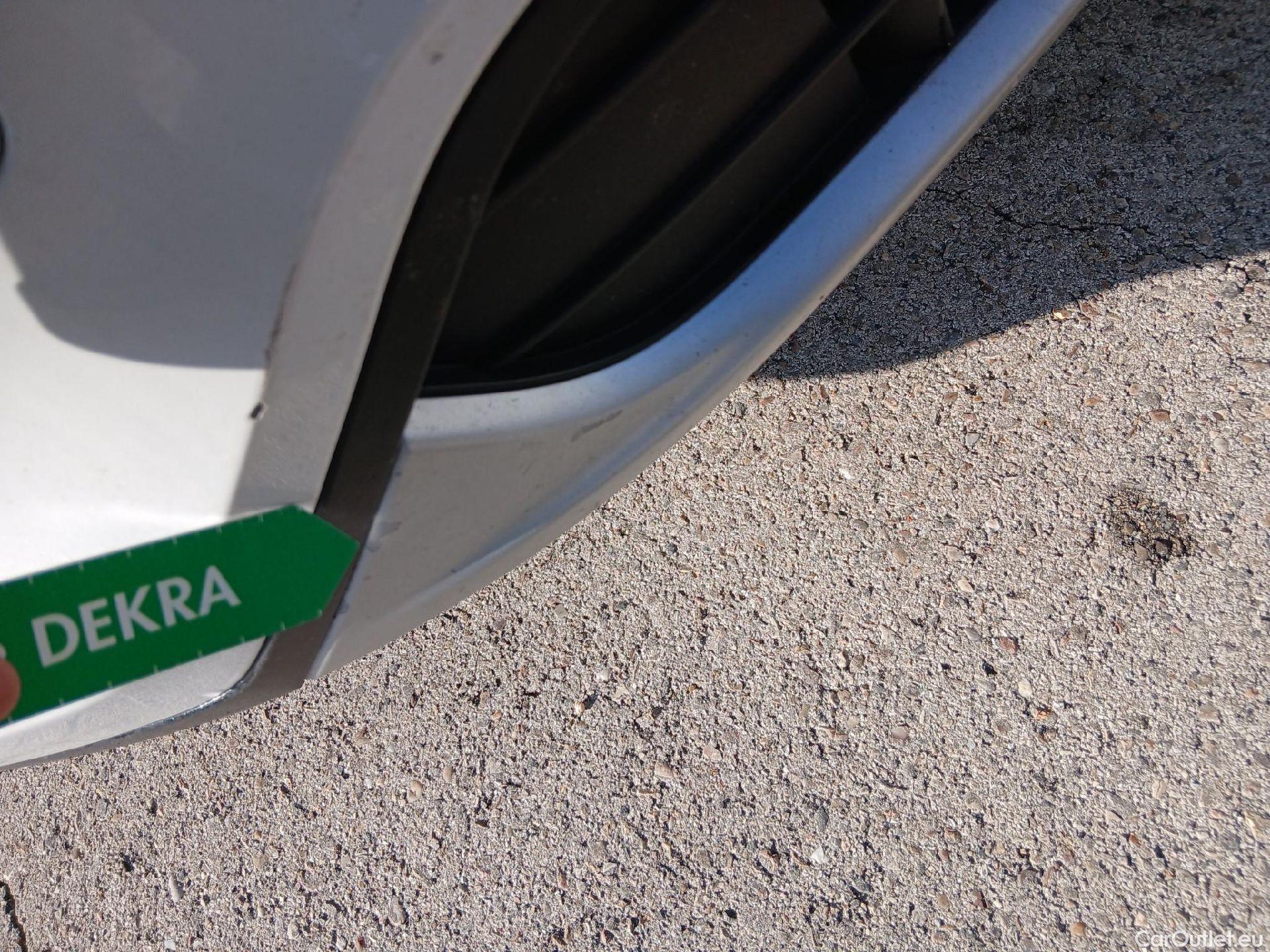  Ford  Kuga FORD  / 2016 / 5P / todoterreno 1.5 EcoBoost 88kW 4x2 Trend+ (CX) #6