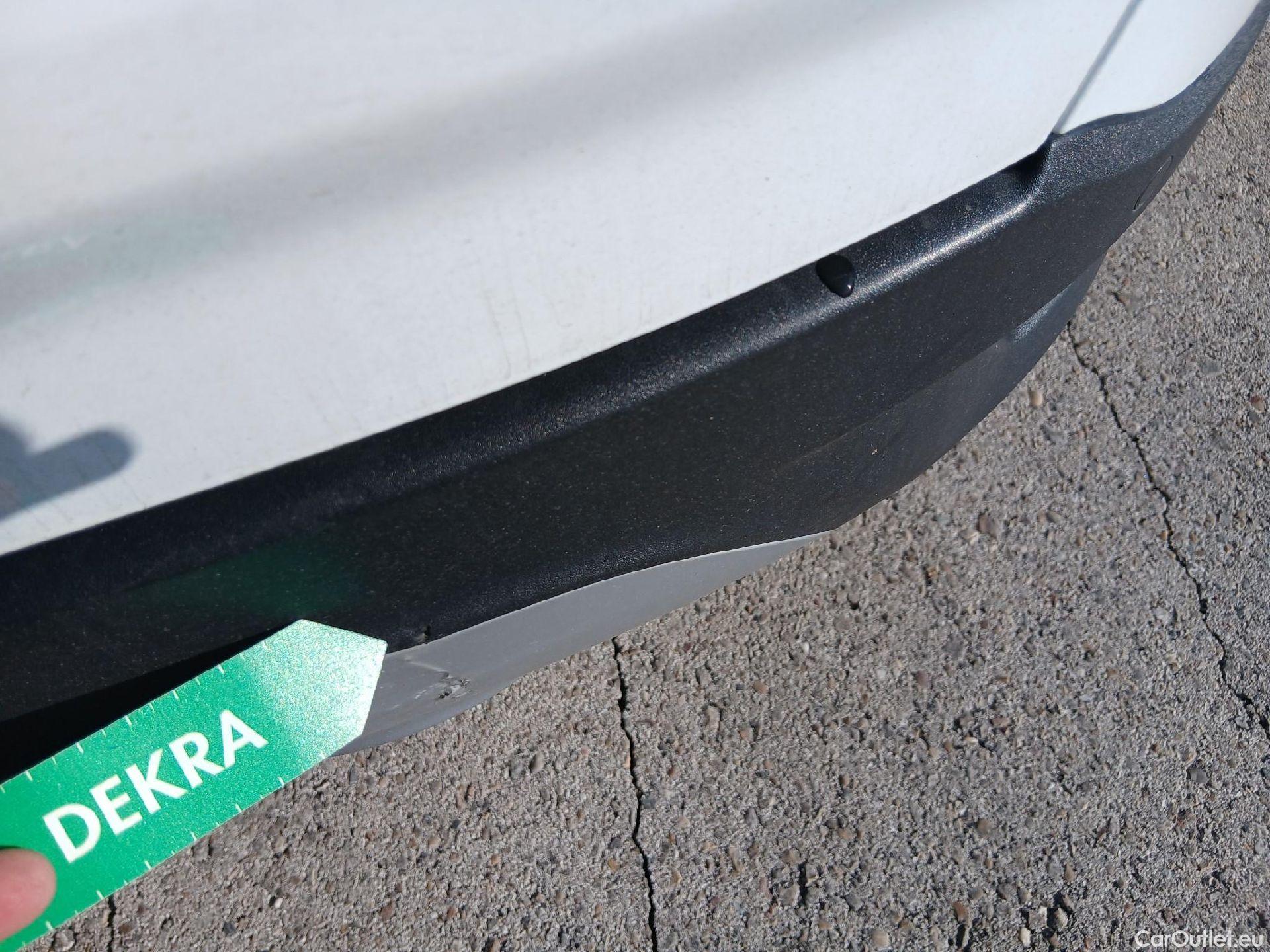  Ford  Kuga FORD  / 2016 / 5P / todoterreno 1.5 EcoBoost 88kW 4x2 Trend+ (CX) #12