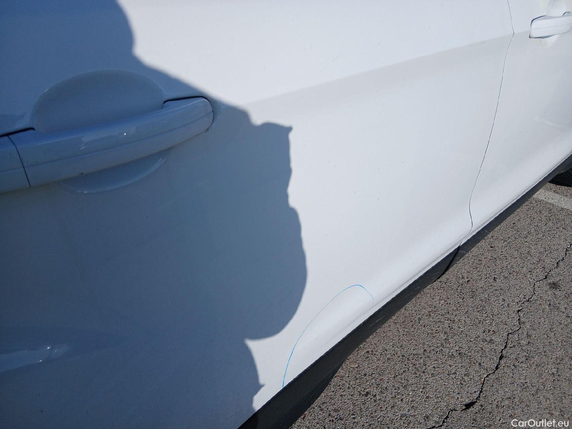  Ford  Kuga FORD  / 2016 / 5P / todoterreno 1.5 EcoBoost 88kW 4x2 Trend+ (CX) #20