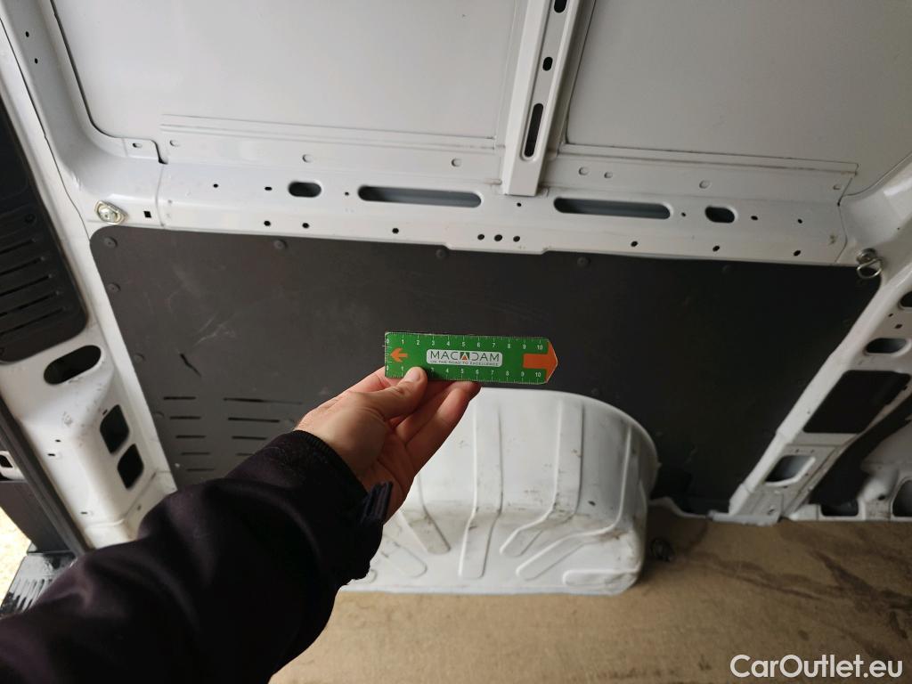  Peugeot  Boxer PEUGEOT  / 2014 / 4P / furgón 333 L2 H1 BHDI 103kW (140CV) S&S 6 V. M (AC) #8