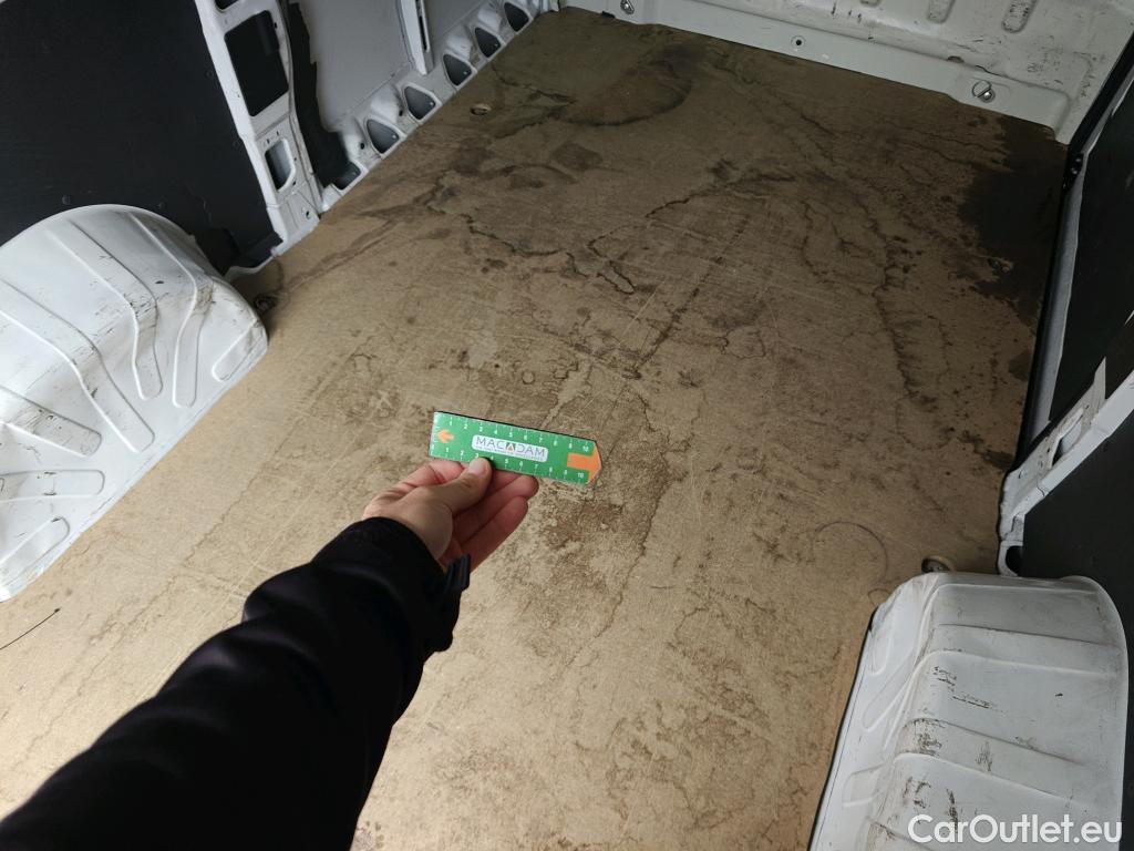  Peugeot  Boxer PEUGEOT  / 2014 / 4P / furgón 333 L2 H1 BHDI 103kW (140CV) S&S 6 V. M (AC) #33