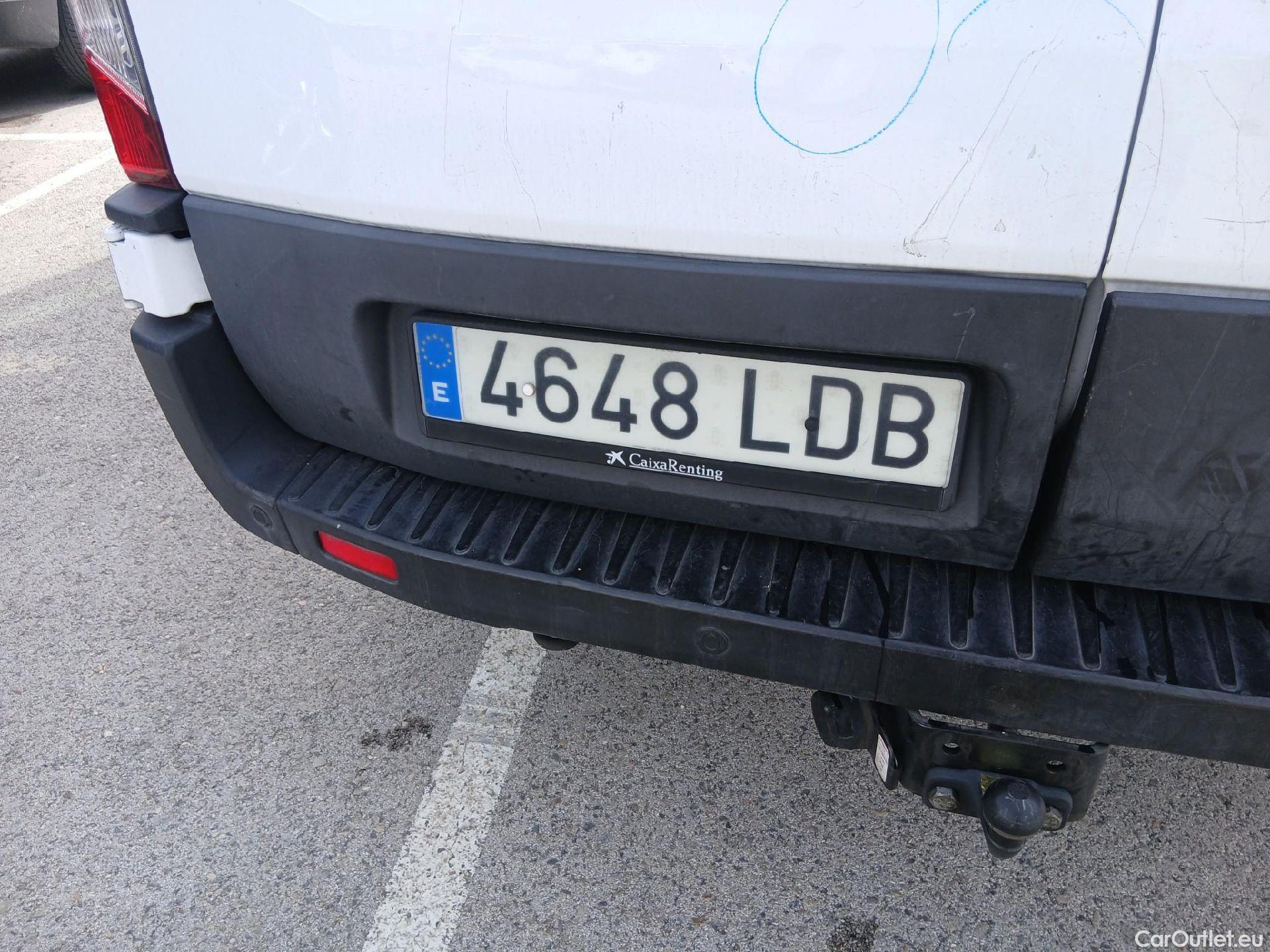  Ford  Transit FORD  / 2013 / 4P / furgón 350 96kW L3H2 Van Trend FWD #30