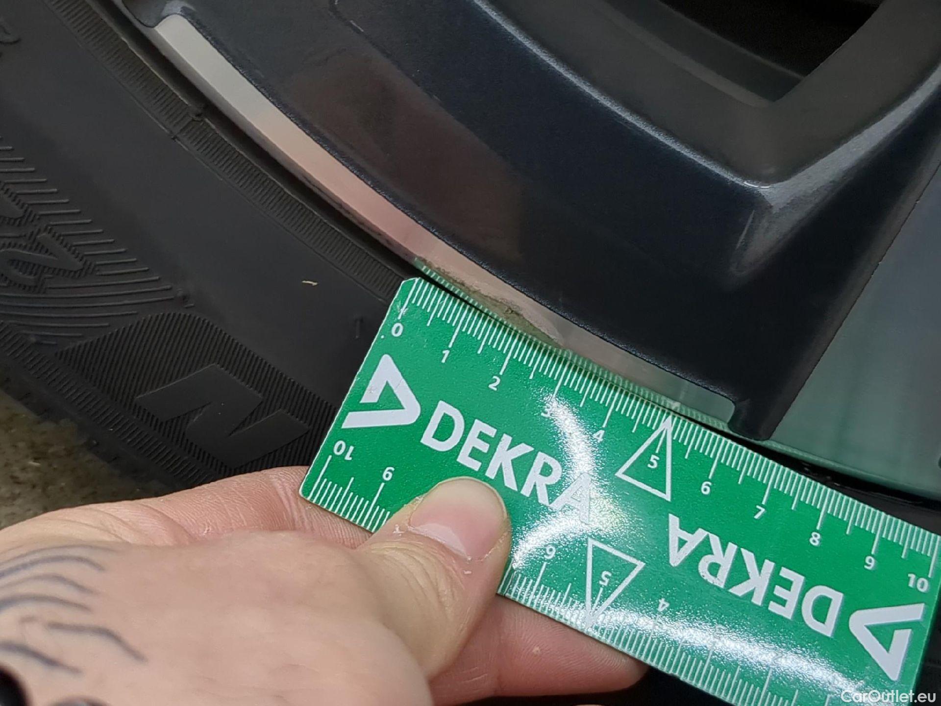  Bmw  Serie 3 BMW Série 3 Touring / 2022 / 5P / Break 318i 156ch Business Design BVA8 #10