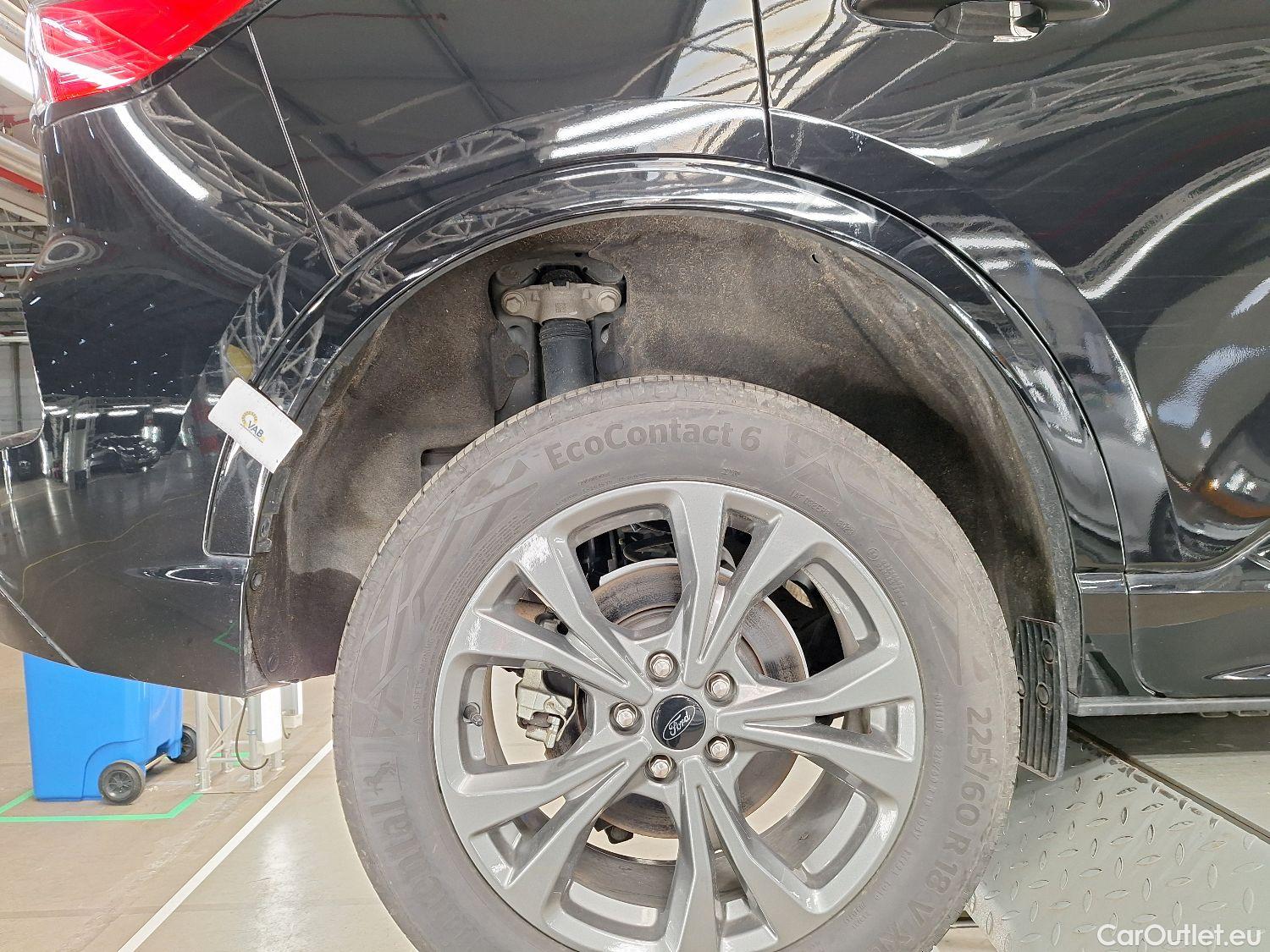  Ford  Kuga Ford,  '19 PHEV, Ford  2.5i PHEV Aut. 165kW ST-Line 5d #4