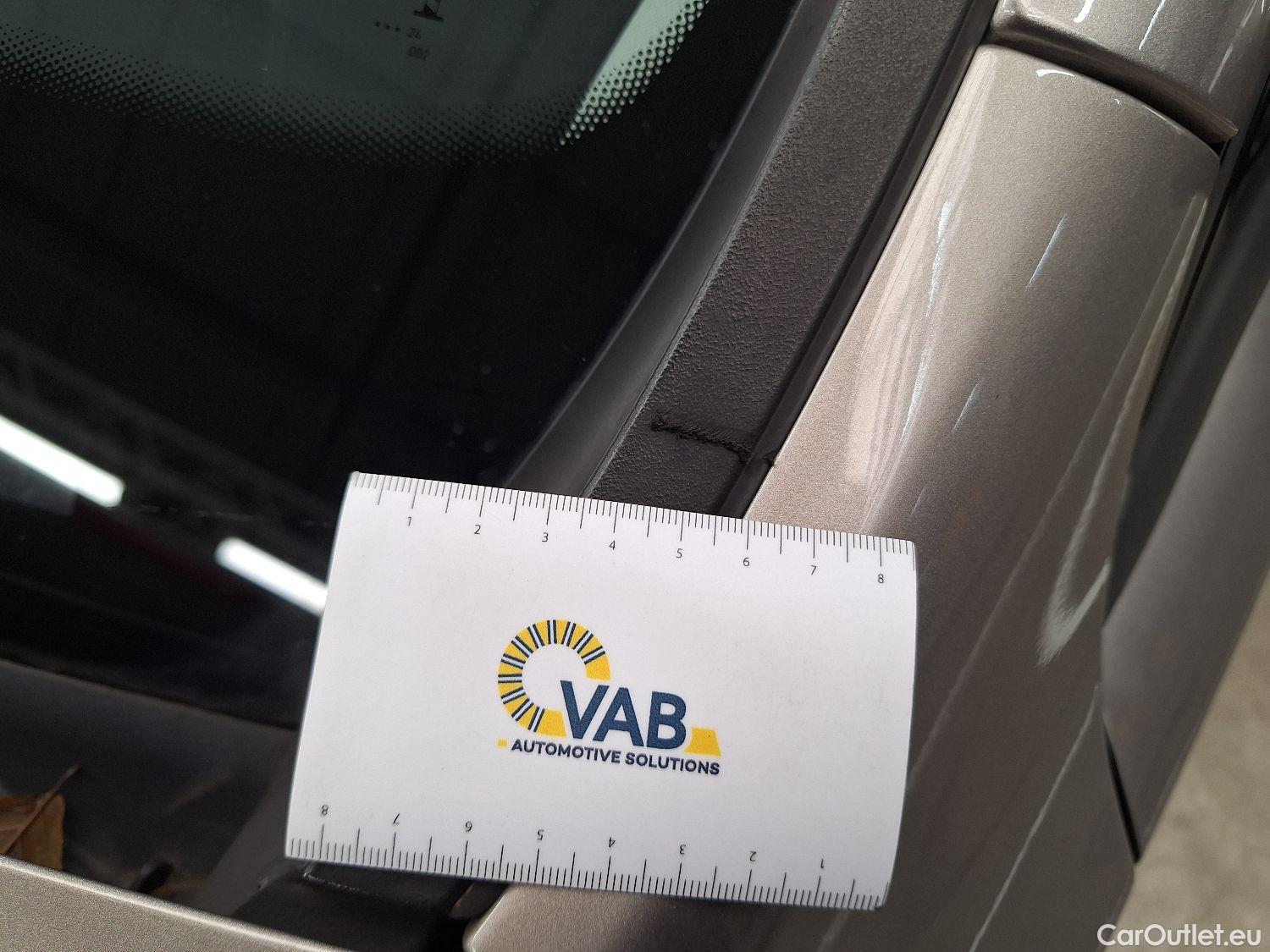  Mercedes  A-Klasse Mercedes, A-Class '18, Mercedes-Benz  A 180 d Aut. 5d #44